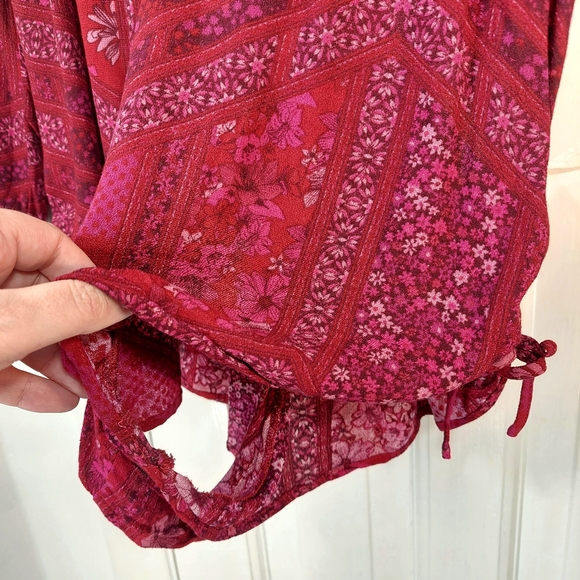 Kendall & Kylie Red Paisley Long Sleeve V-Neck Romper Sz M - Picture 10 of 16